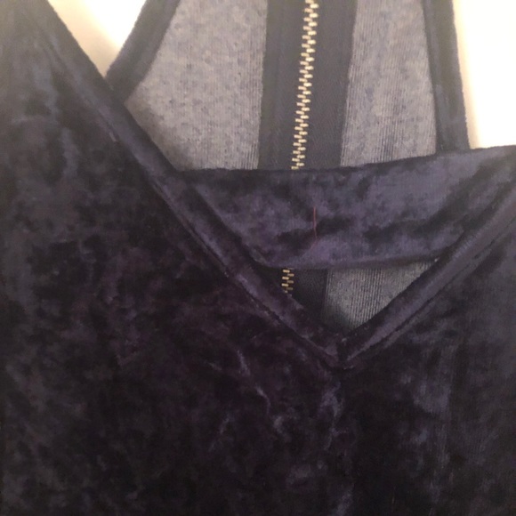 Navy crushed velvet tank top - Picture 3 of 4